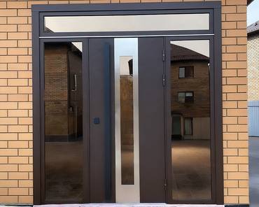 Входная группа с бугельной ручкой